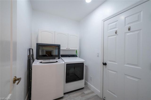 7112 Falcons Glen BLVD, Naples, FL 34113