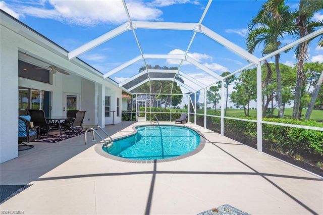 7112 Falcons Glen BLVD, Naples, FL 34113