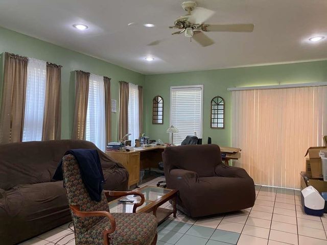 14 Pasadena Avenue, Greenvile, SC 29605