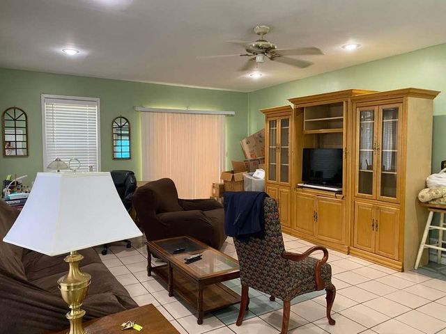 14 Pasadena Avenue, Greenvile, SC 29605