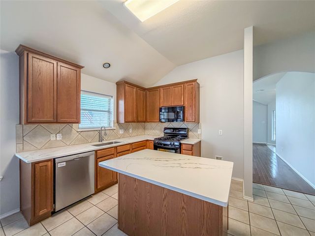 8540 Cactus Patch Way, Fort Worth, TX 76131