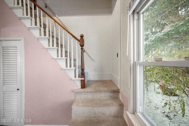 1821 Stahlwood Avenue, Toledo, OH 43613