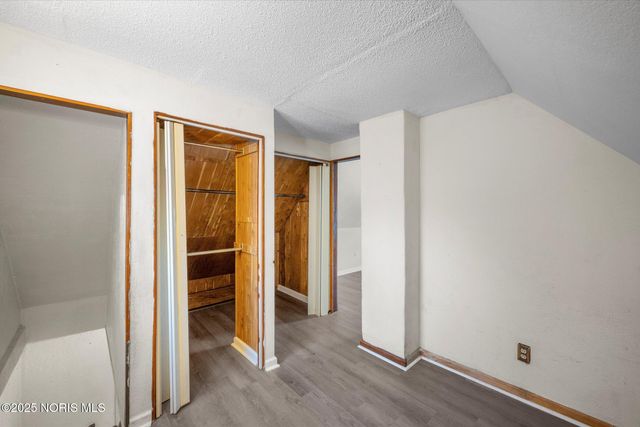 1821 Stahlwood Avenue, Toledo, OH 43613