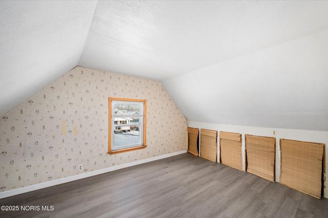 1821 Stahlwood Avenue, Toledo, OH 43613