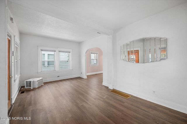 1821 Stahlwood Avenue, Toledo, OH 43613