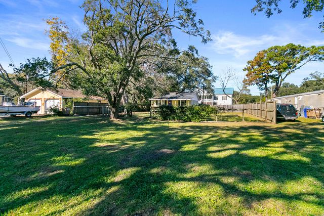 1816 Battery Island Drive, Charleston, SC 29412