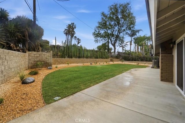 7831 LIVE OAK Drive, Jurupa Valley, CA 92509