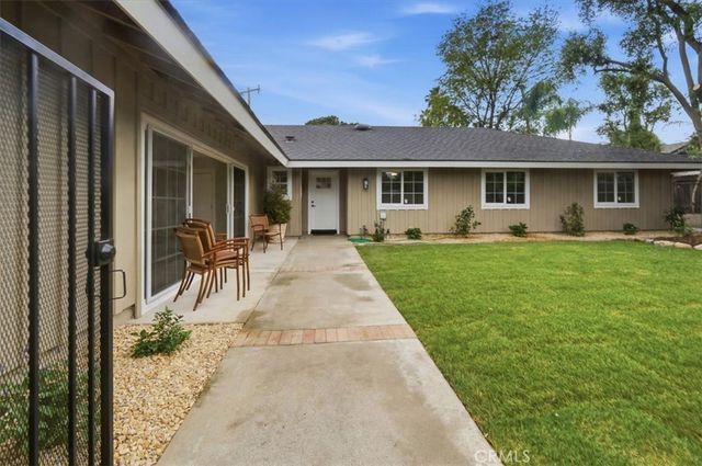 7831 LIVE OAK Drive, Jurupa Valley, CA 92509