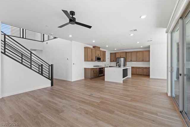 10489 Mountain Aster Avenue, Las Vegas, NV 89166
