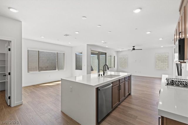 10489 Mountain Aster Avenue, Las Vegas, NV 89166