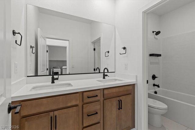 10489 Mountain Aster Avenue, Las Vegas, NV 89166