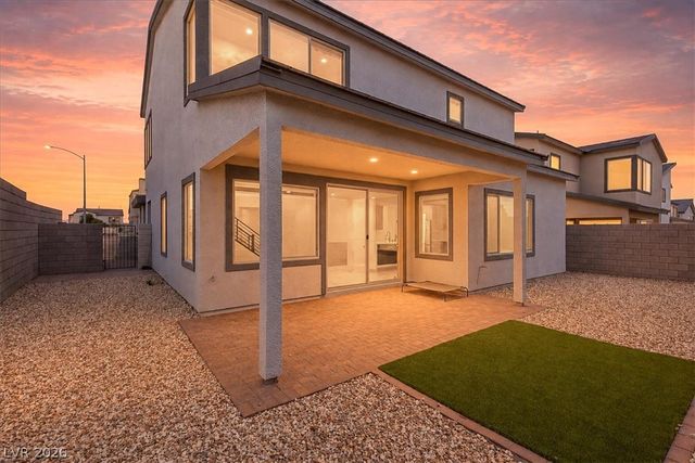 10489 Mountain Aster Avenue, Las Vegas, NV 89166
