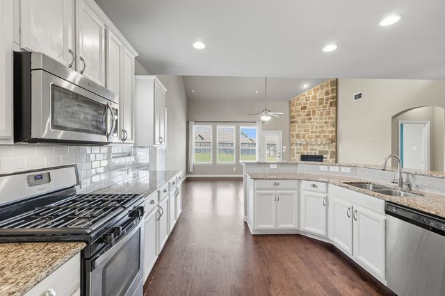 2509 Castle Creek Drive, Little Elm, TX 75068