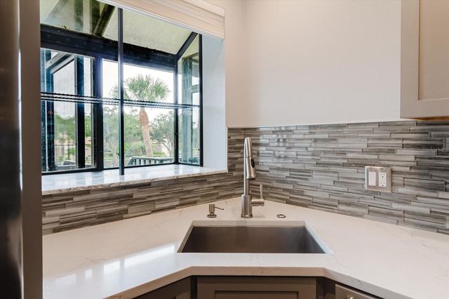 2073 SKIMMER COURT W 222, Clearwater, FL 33762