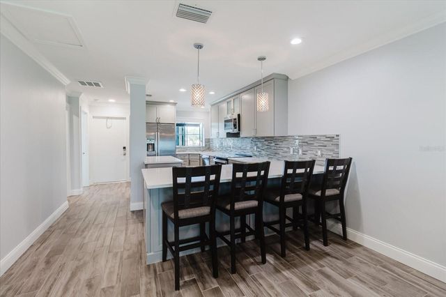 2073 SKIMMER COURT W 222, Clearwater, FL 33762