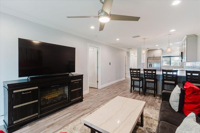 2073 SKIMMER COURT W 222, Clearwater, FL 33762