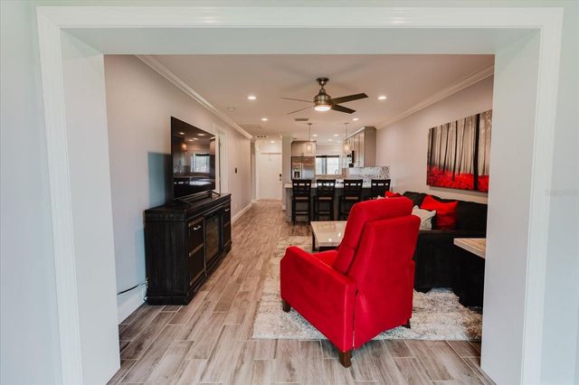 2073 SKIMMER COURT W 222, Clearwater, FL 33762