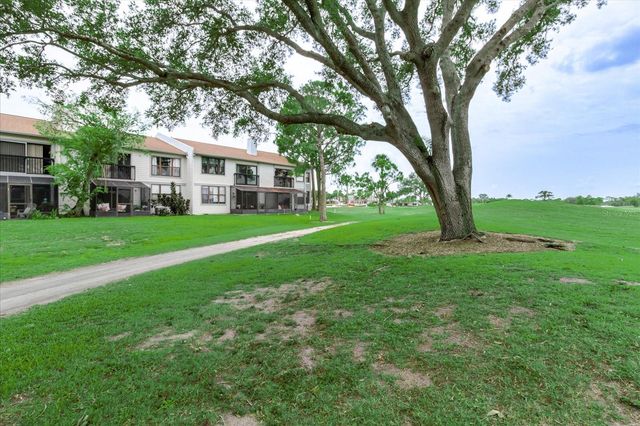 2073 SKIMMER COURT W 222, Clearwater, FL 33762