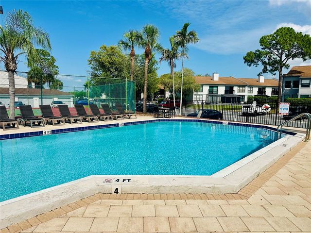 2073 SKIMMER COURT W 222, Clearwater, FL 33762