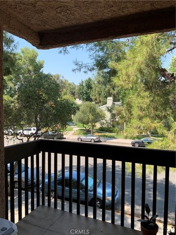 22100 Burbank, Woodland Hills, CA 91367