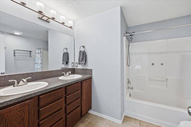 12506 W 2nd Ave, Airway Heights, WA 99001