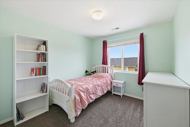 12506 W 2nd Ave, Airway Heights, WA 99001