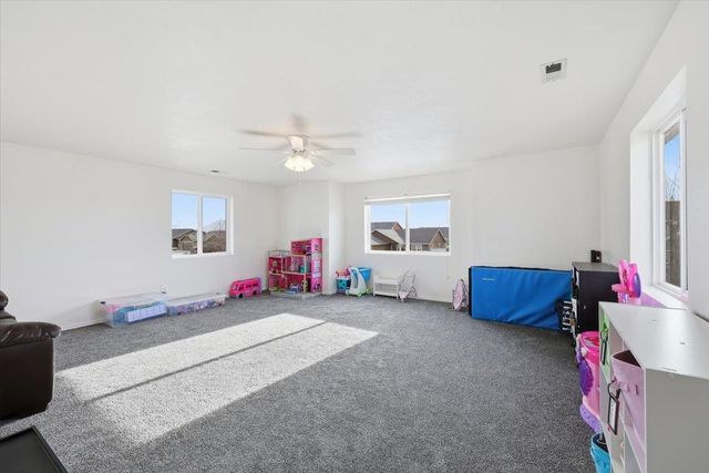 12506 W 2nd Ave, Airway Heights, WA 99001