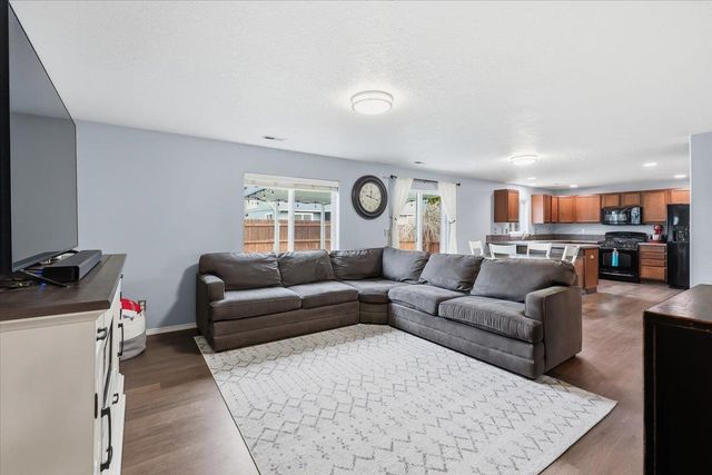 12506 W 2nd Ave, Airway Heights, WA 99001