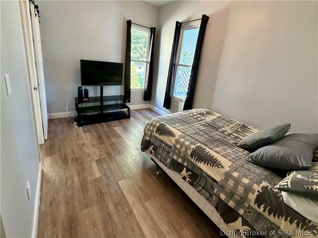 430 W Harrison Avenue, Clarksville, IN 47129