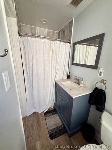 430 W Harrison Avenue, Clarksville, IN 47129