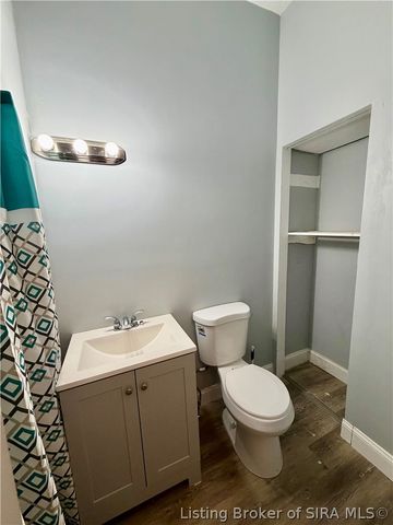 430 W Harrison Avenue, Clarksville, IN 47129