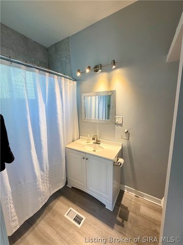 430 W Harrison Avenue, Clarksville, IN 47129