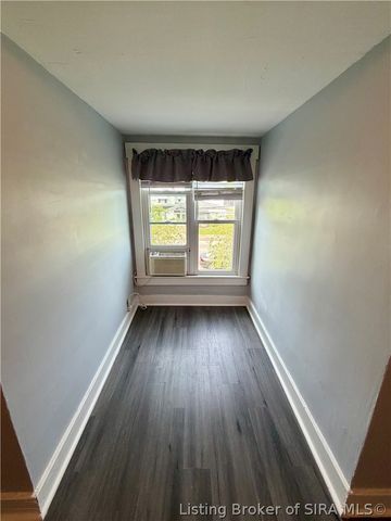 430 W Harrison Avenue, Clarksville, IN 47129