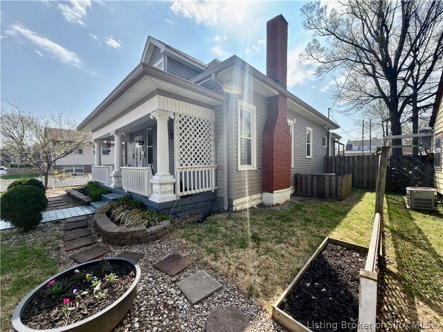 430 W Harrison Avenue, Clarksville, IN 47129