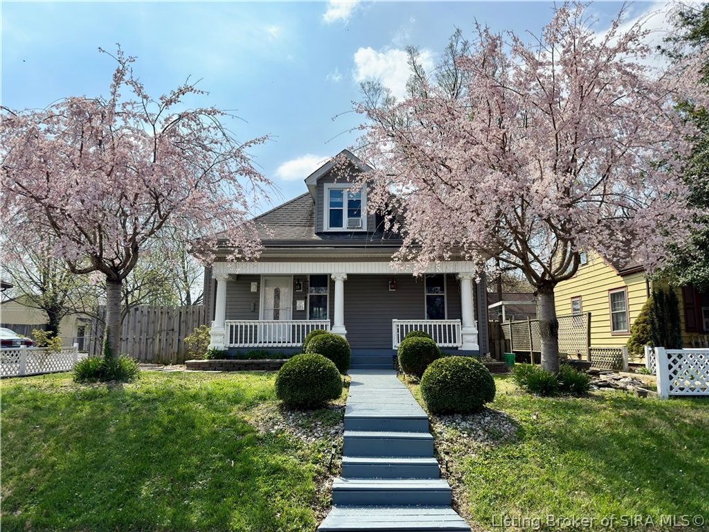 430 W Harrison Avenue, Clarksville, IN 47129