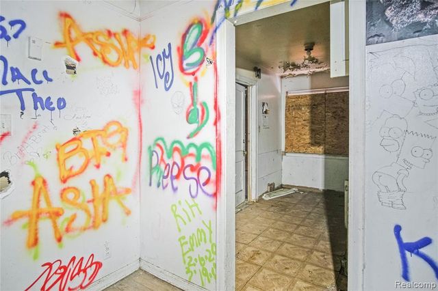 5259 Chatsworth, Detroit, MI 48224