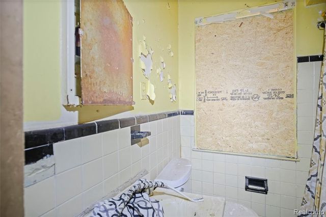 5259 Chatsworth, Detroit, MI 48224