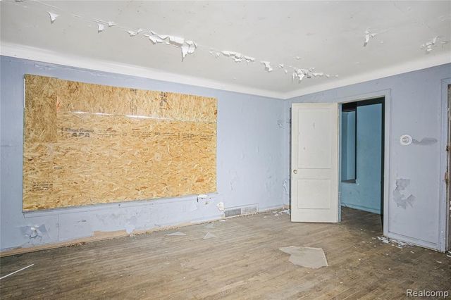 5259 Chatsworth, Detroit, MI 48224