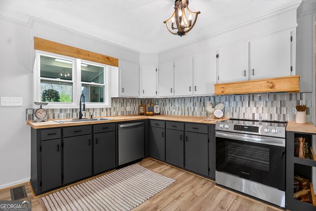 288 Bradfield Drive, Lagrange, GA 30240