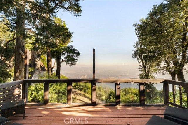 24251 Great View, Crestline, CA 92325