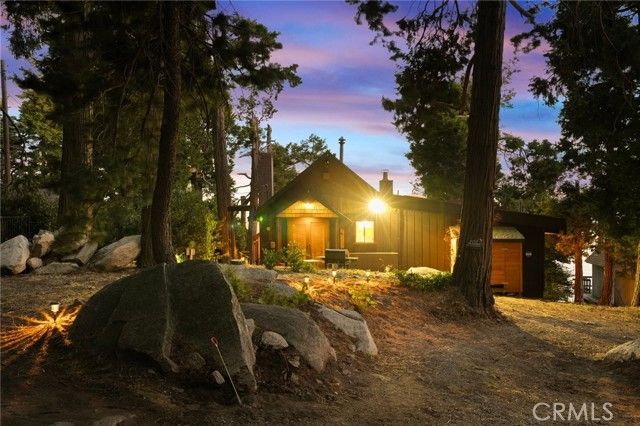 24251 Great View, Crestline, CA 92325
