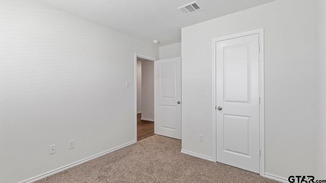 5032 Shumard Drive, Lindale, TX 75771