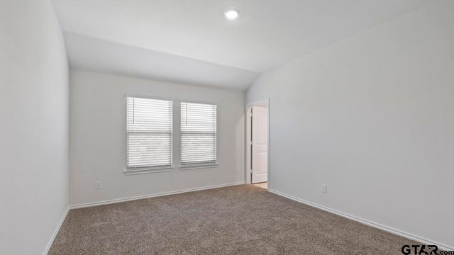 5032 Shumard Drive, Lindale, TX 75771