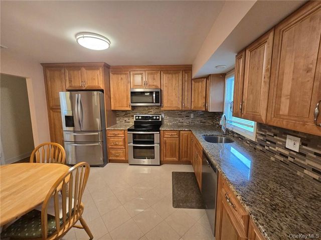 2115 Route 55 1, Lagrangeville, NY 12540