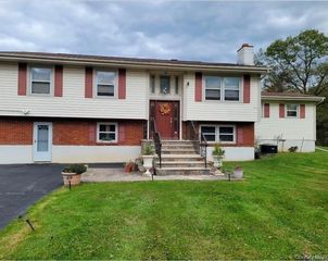 2115 Route 55 1, Lagrangeville, NY 12540