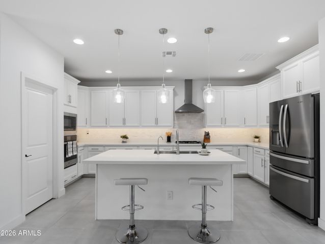 12125 W LUXTON Lane, Avondale, AZ 85323