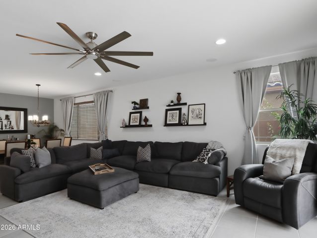 12125 W LUXTON Lane, Avondale, AZ 85323