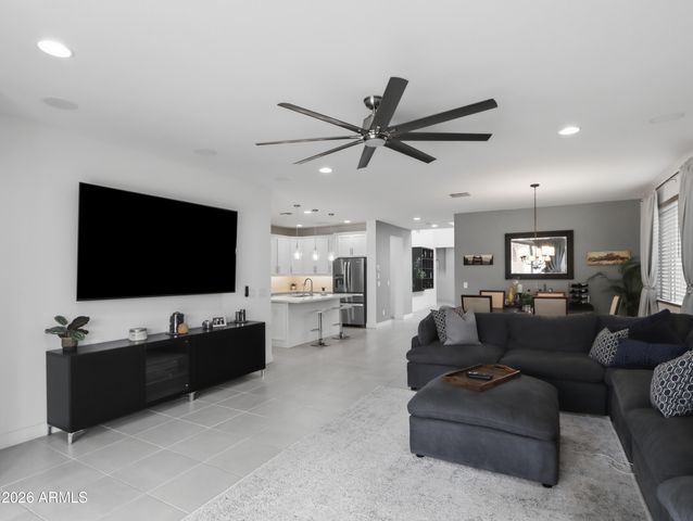 12125 W LUXTON Lane, Avondale, AZ 85323