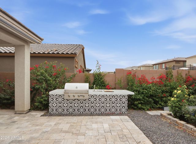12125 W LUXTON Lane, Avondale, AZ 85323