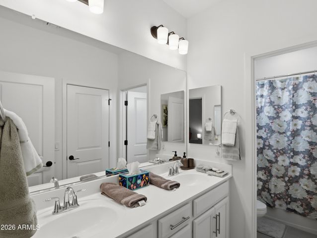 12125 W LUXTON Lane, Avondale, AZ 85323